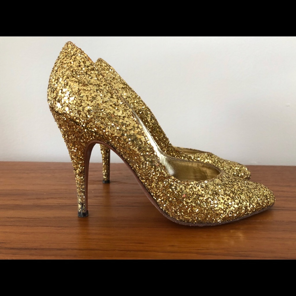 1980s ADIGE Made in France Gold Pumps 5.5